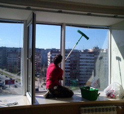 Мытье окон в однокомнатной квартире Луга